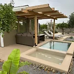 Nafplio Lodge