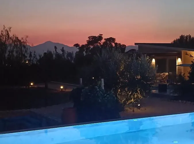 Nafplio Lodge