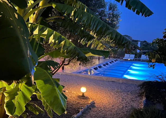 Вилла Nafplio Lodge Нафплион